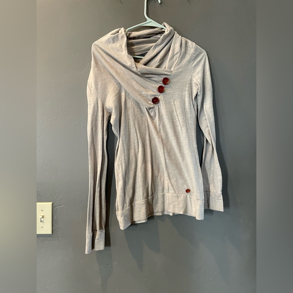 Gray women’s sweater